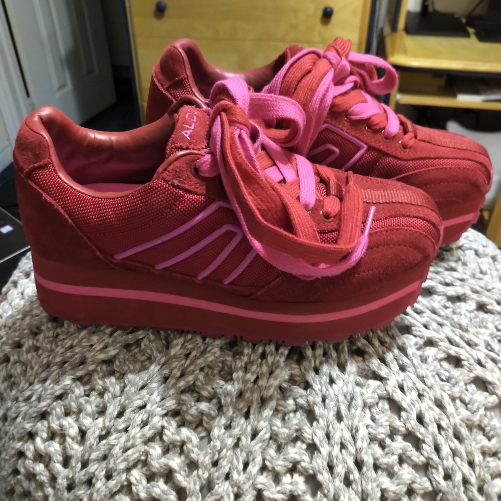 Raised Sole Kicks